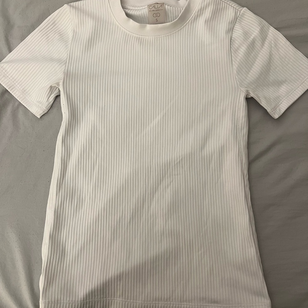 White Ribbed Short Sleeve Top